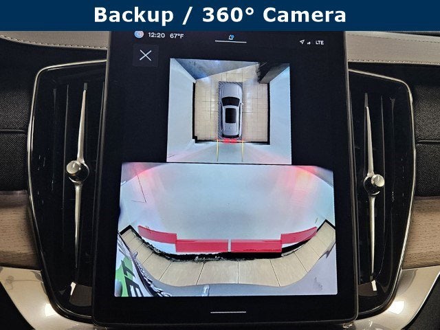 2025 Volvo XC90 Plug-In Hybrid Plus