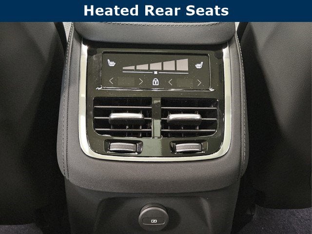 2025 Volvo XC90 Plug-In Hybrid Plus