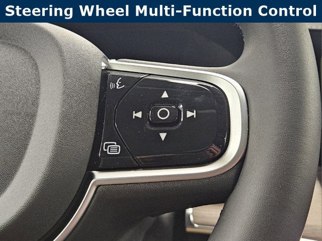 2025 Volvo XC90 Plug-In Hybrid Plus