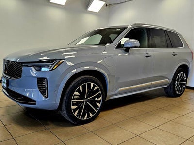 2025 Volvo XC90 Plug-In Hybrid Plus