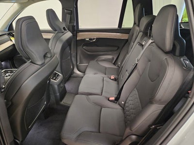 2025 Volvo XC90 Plug-In Hybrid Plus