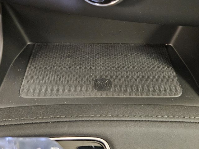 2025 Volvo XC90 Plug-In Hybrid Plus