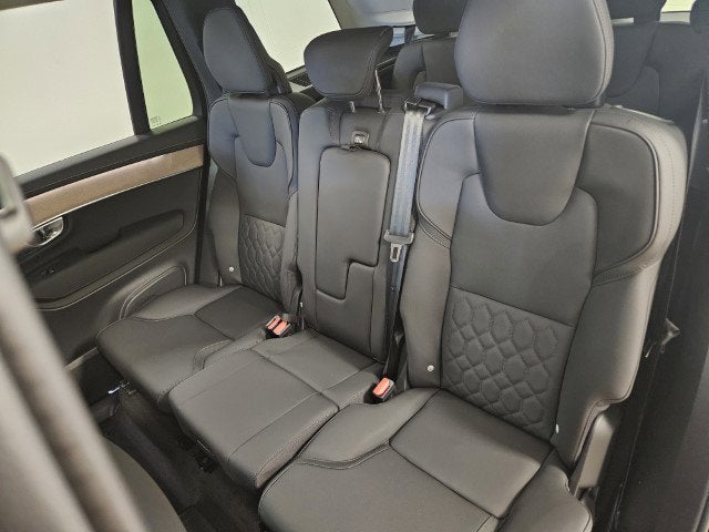 2025 Volvo XC90 Plug-In Hybrid Plus