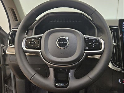 2025 Volvo XC90 Plug-In Hybrid Plus