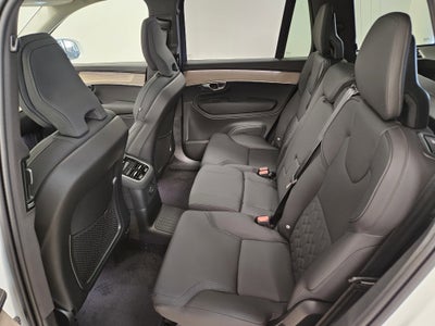 2025 Volvo XC90 Plug-In Hybrid Plus