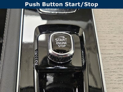 2025 Volvo XC90 Plug-In Hybrid Plus