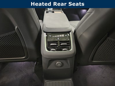 2025 Volvo XC90 Plug-In Hybrid Plus