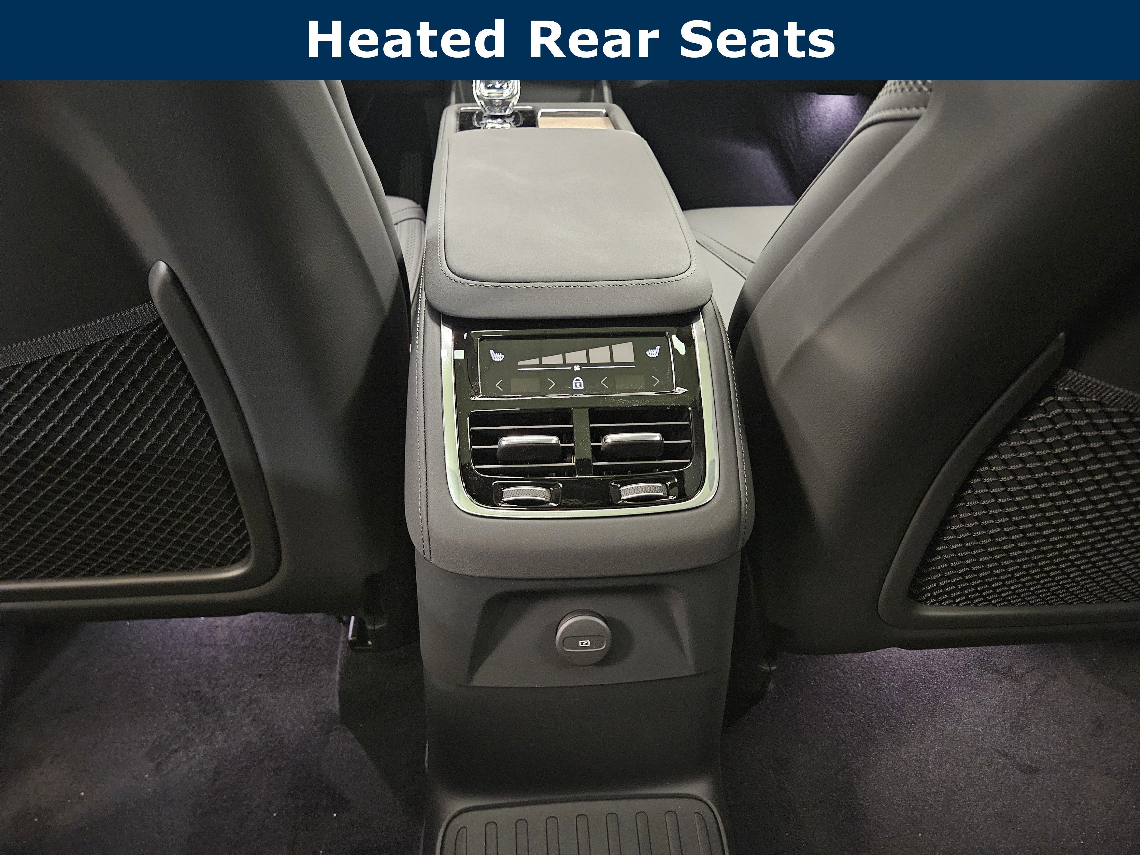 2025 Volvo XC90 Plug-In Hybrid Plus