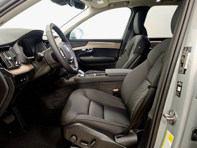 2026 Volvo XC90 Plug-In Hybrid Plus