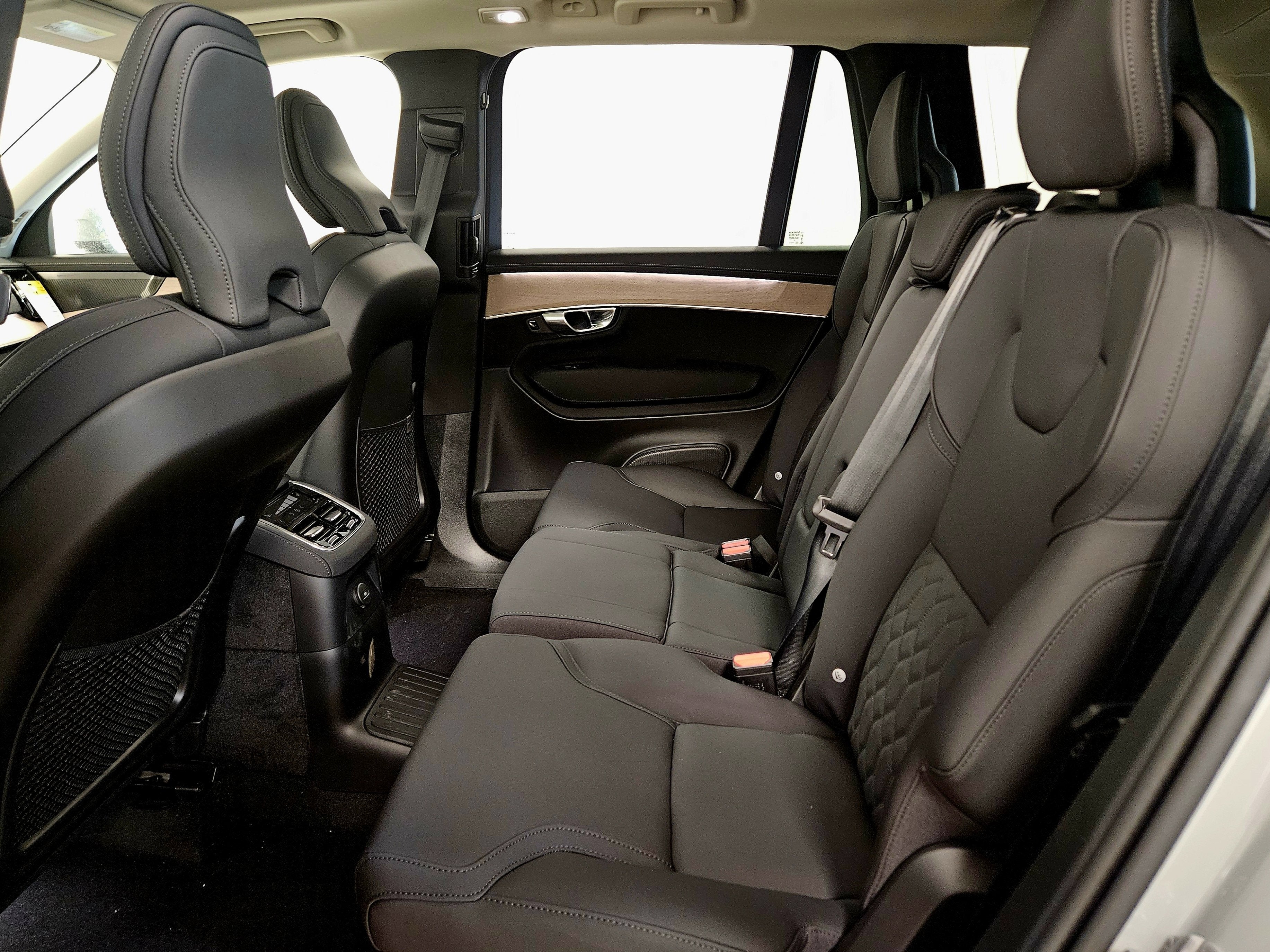 2026 Volvo XC90 Plug-In Hybrid Plus