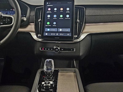 2026 Volvo XC90 Plug-In Hybrid Plus