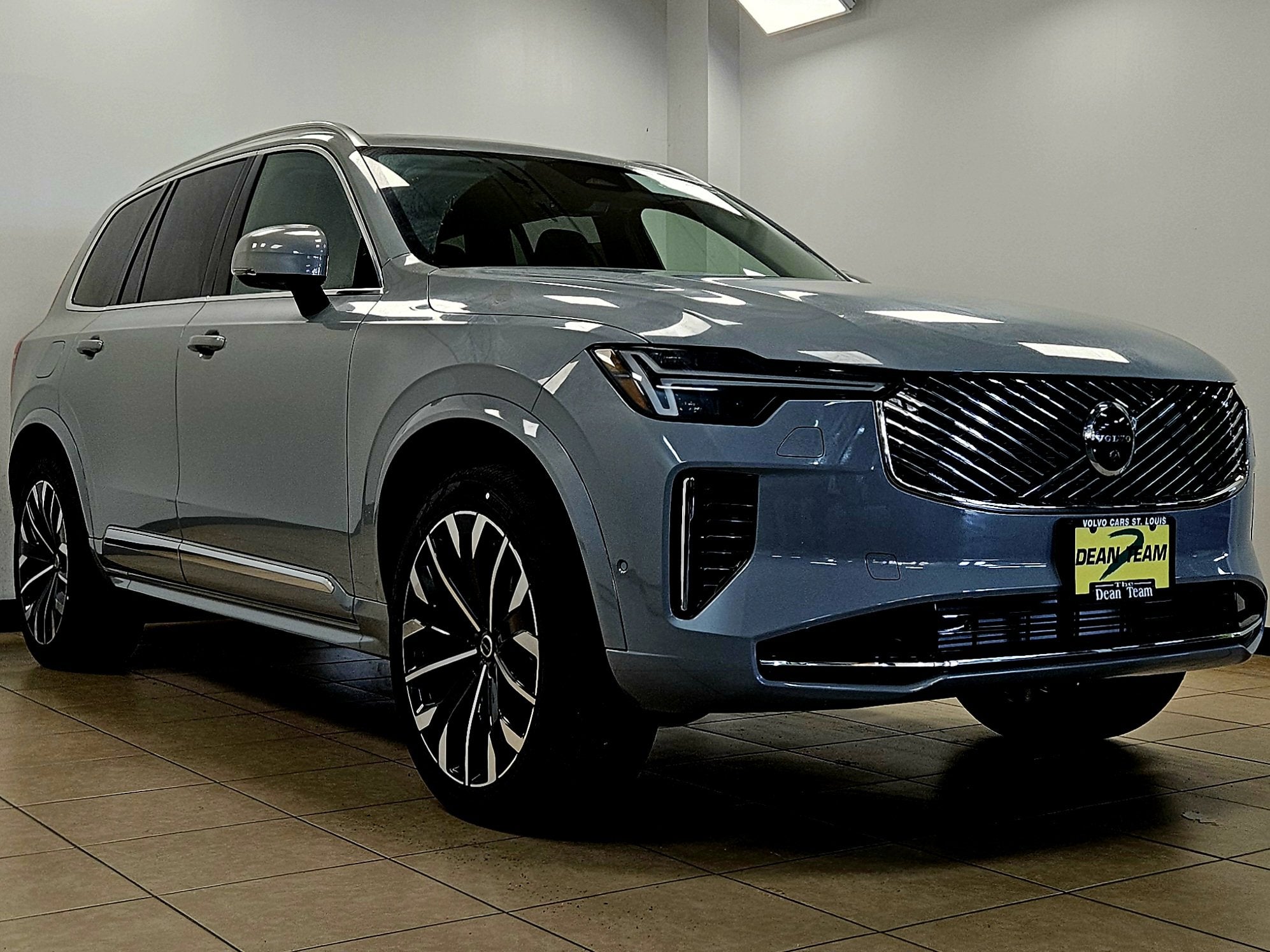 2026 Volvo XC90 Plug-In Hybrid Plus