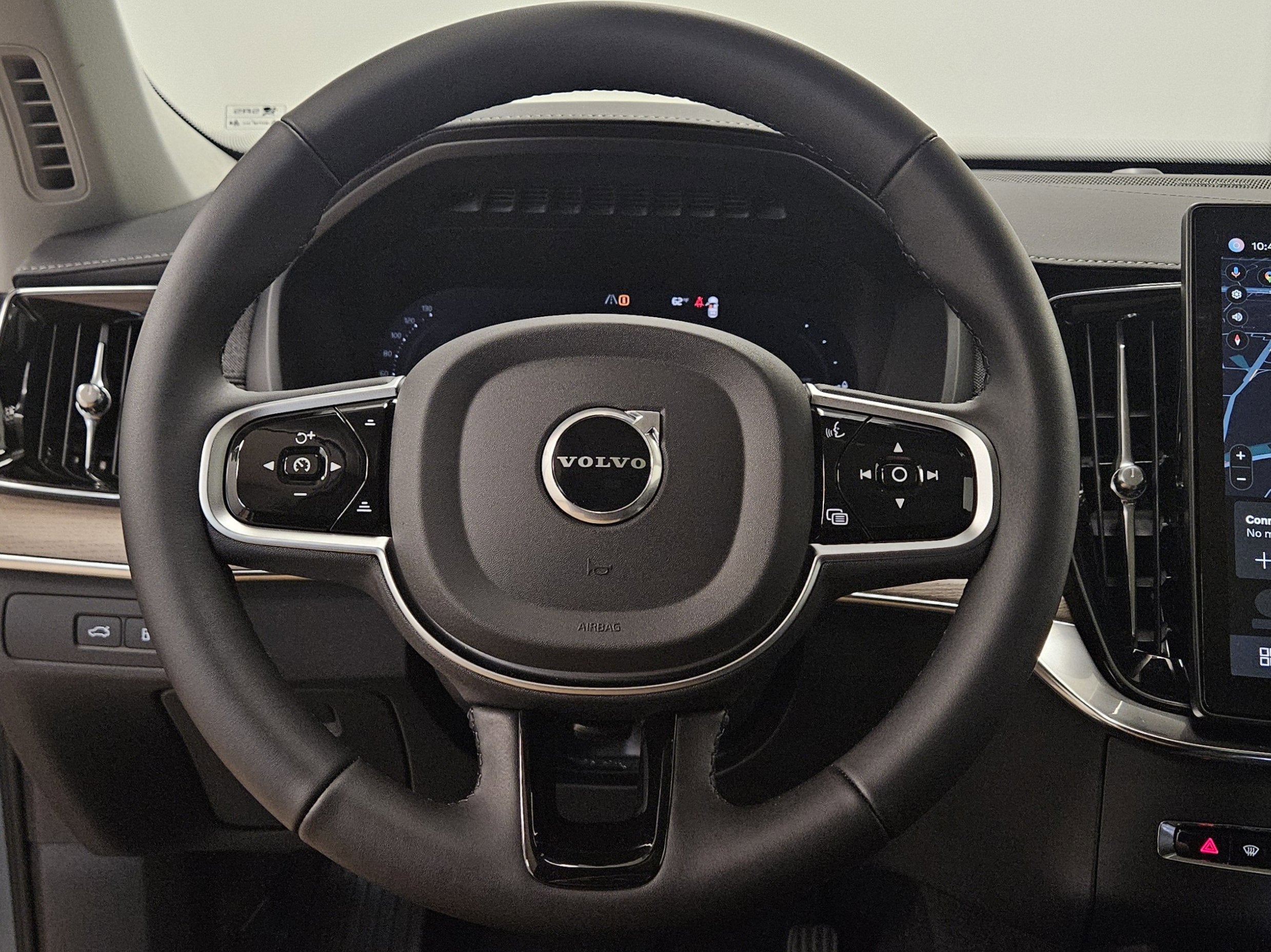 2026 Volvo XC90 Plug-In Hybrid Plus