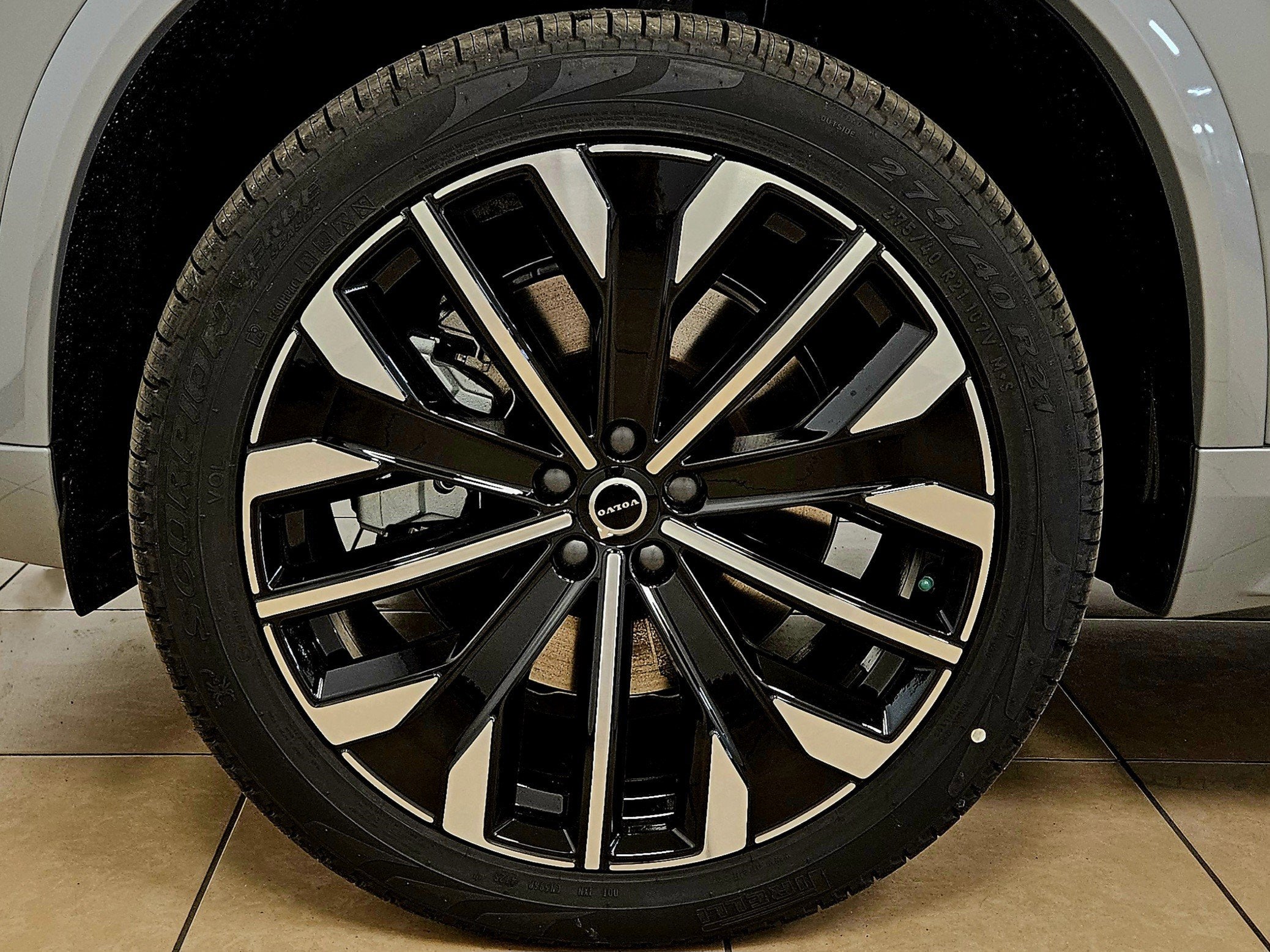 2026 Volvo XC90 Plug-In Hybrid Plus