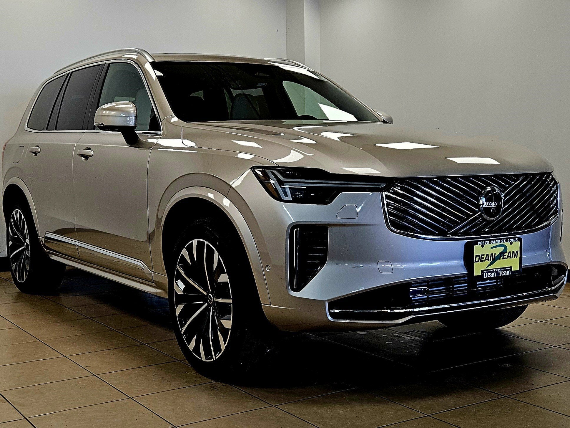 2026 Volvo XC90 Plug-In Hybrid Plus