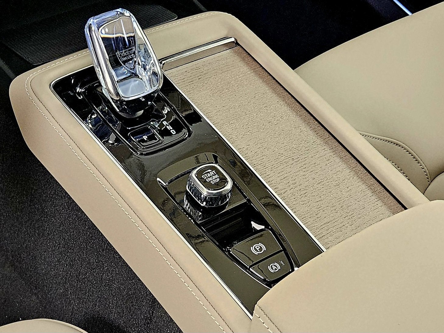 2026 Volvo XC90 Plug-In Hybrid Plus