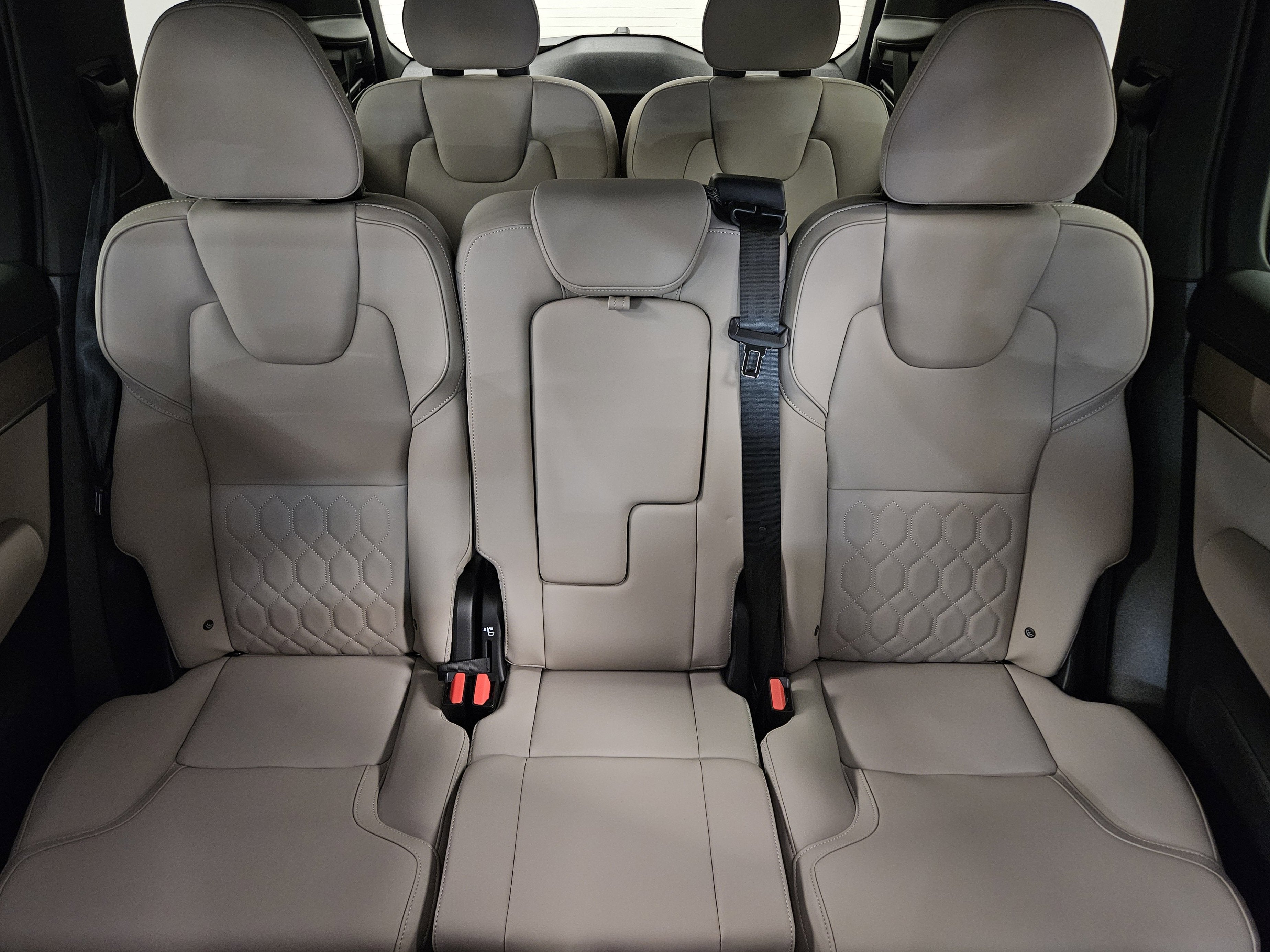 2026 Volvo XC90 Plug-In Hybrid Plus