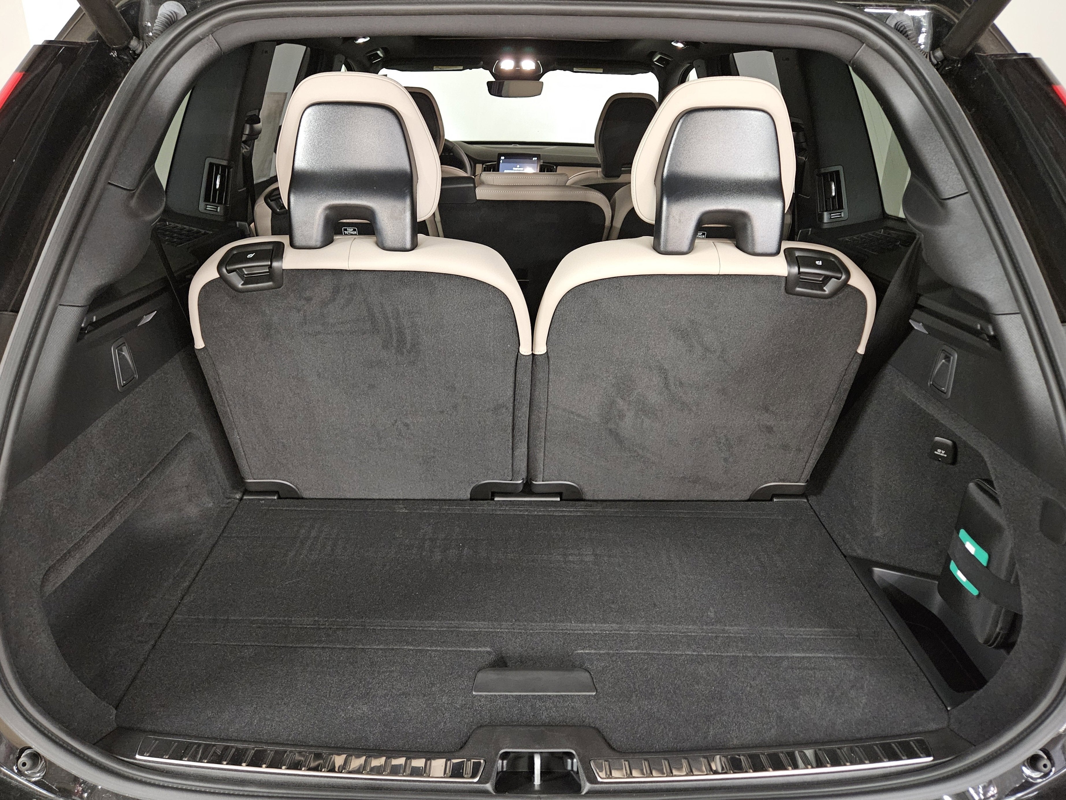 2026 Volvo XC90 Plug-In Hybrid Plus