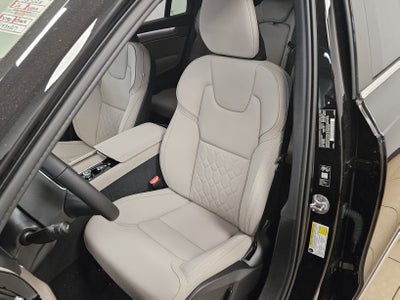 2026 Volvo XC90 Plug-In Hybrid Plus