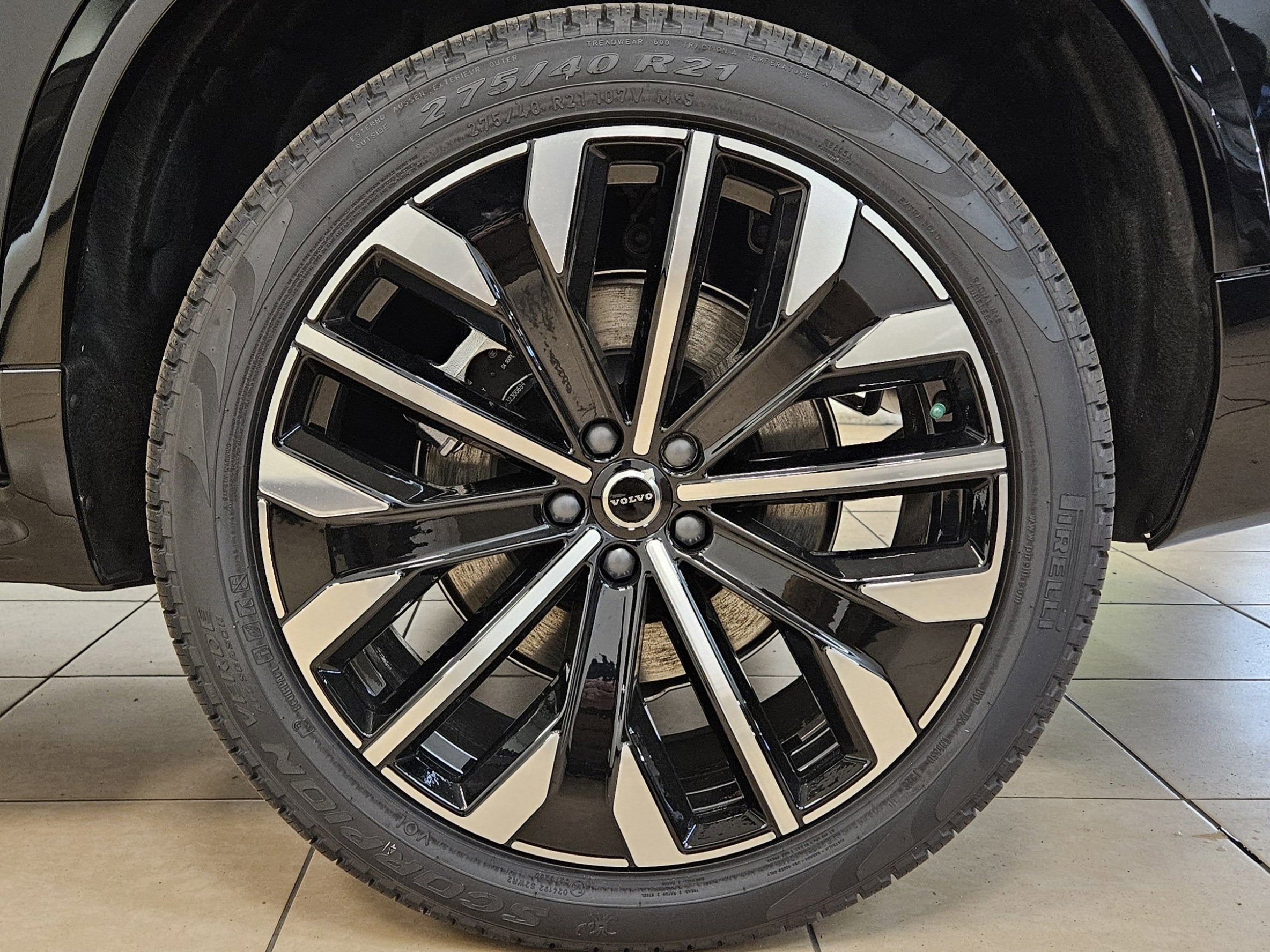 2026 Volvo XC90 Plug-In Hybrid Plus