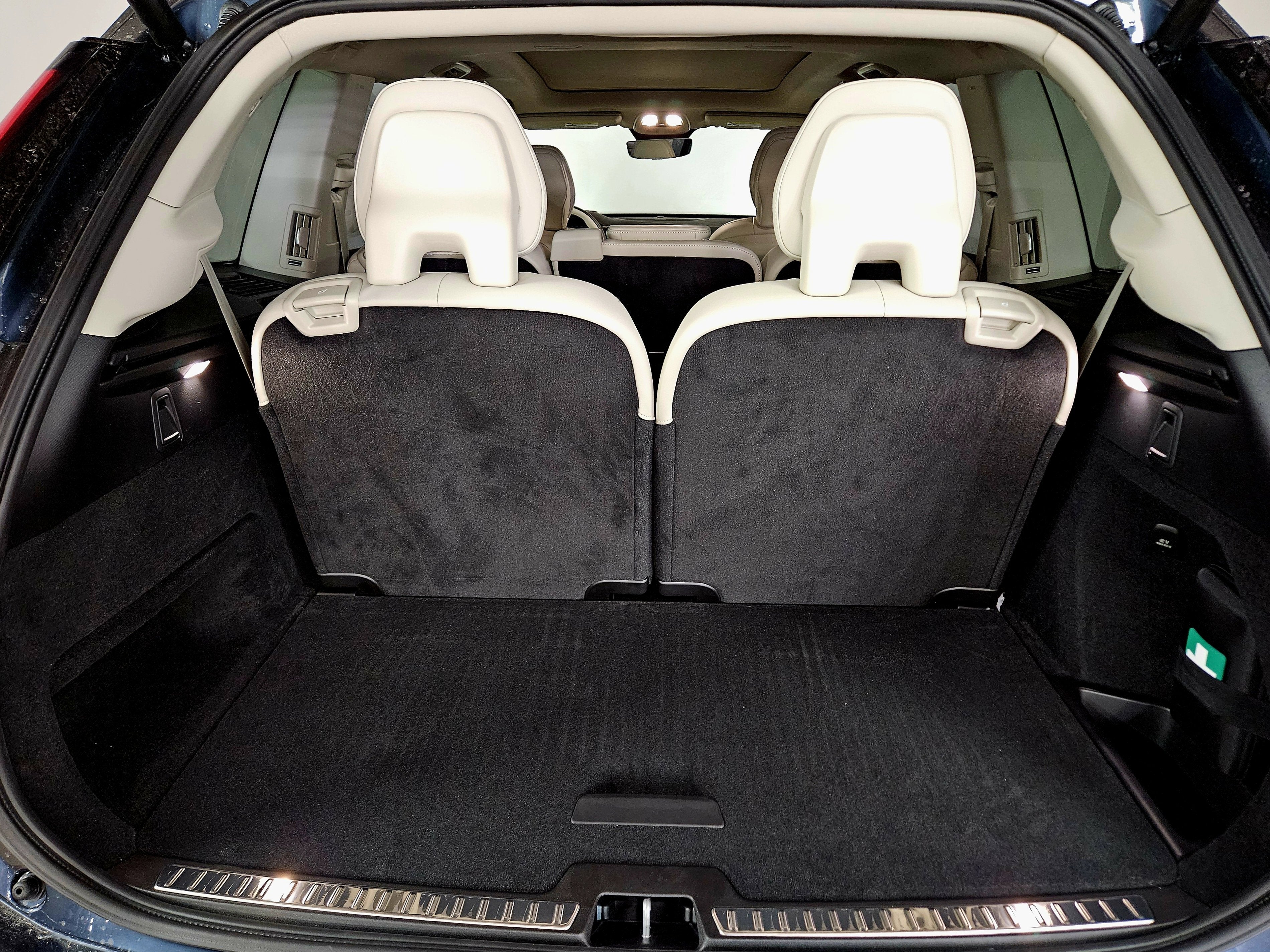 2026 Volvo XC90 Plug-In Hybrid Ultra