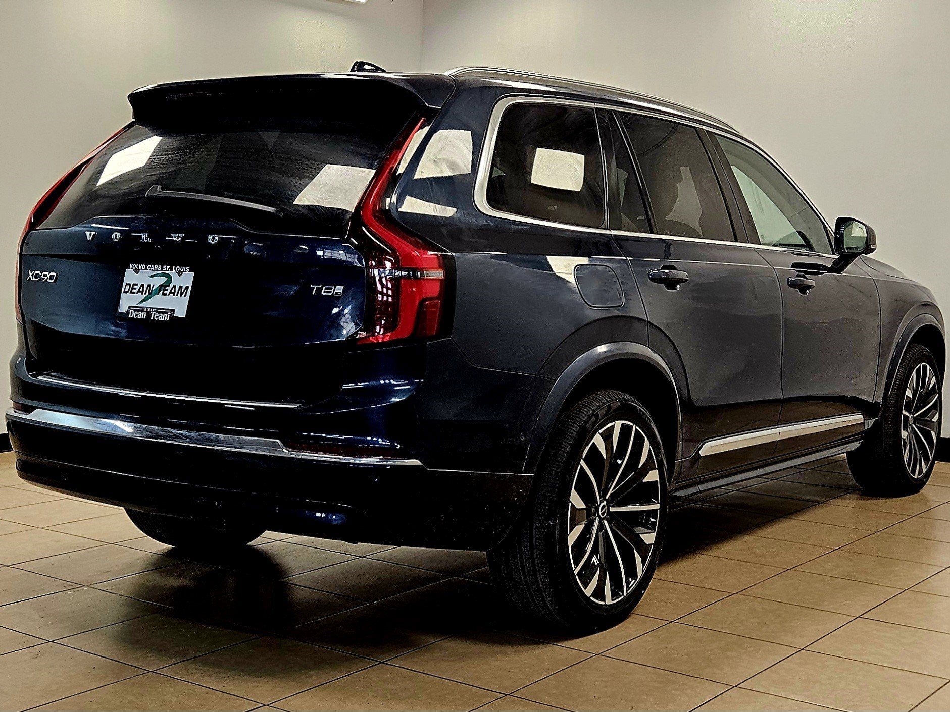 2026 Volvo XC90 Plug-In Hybrid Ultra