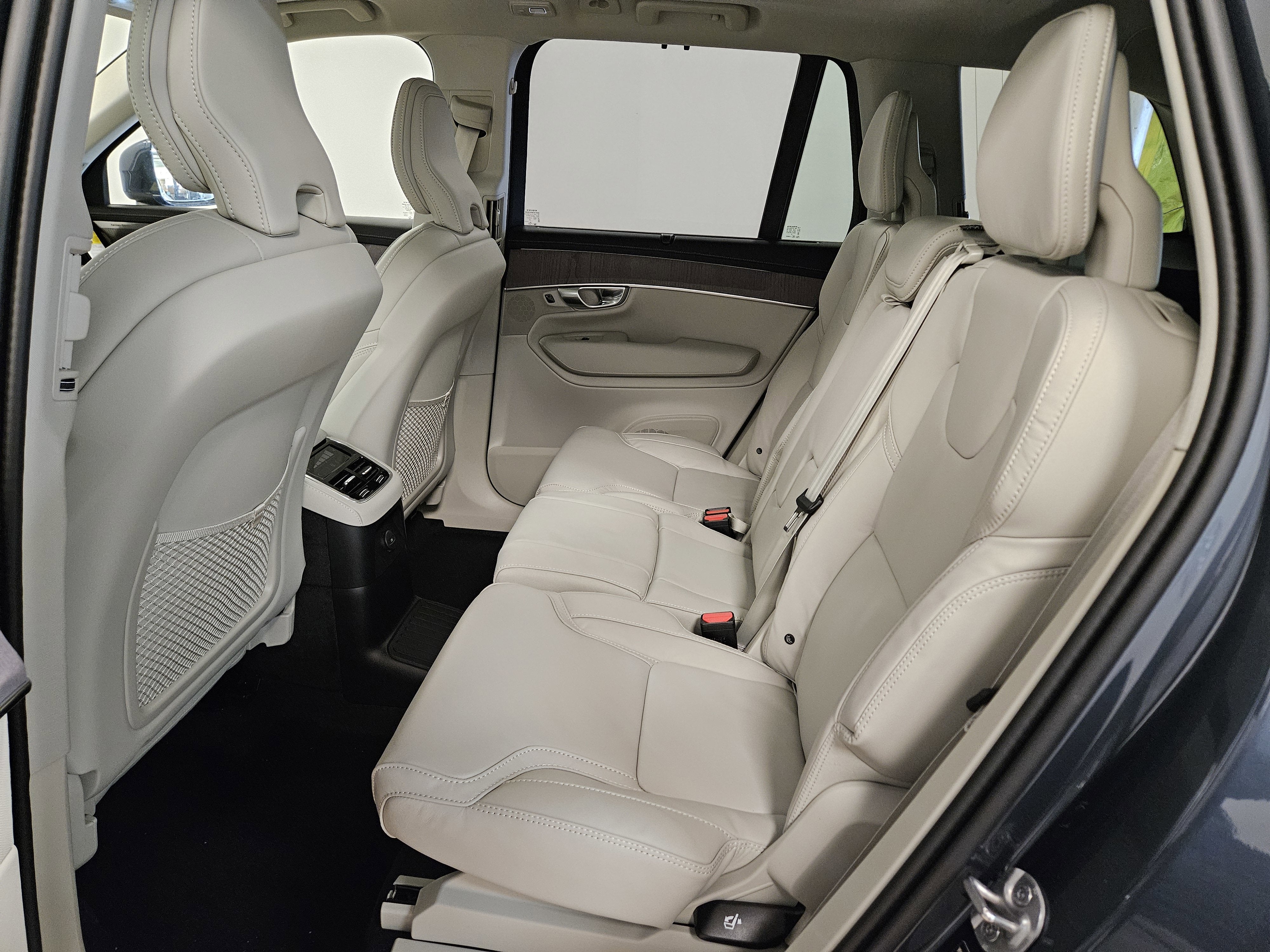 2026 Volvo XC90 Plug-In Hybrid Ultra