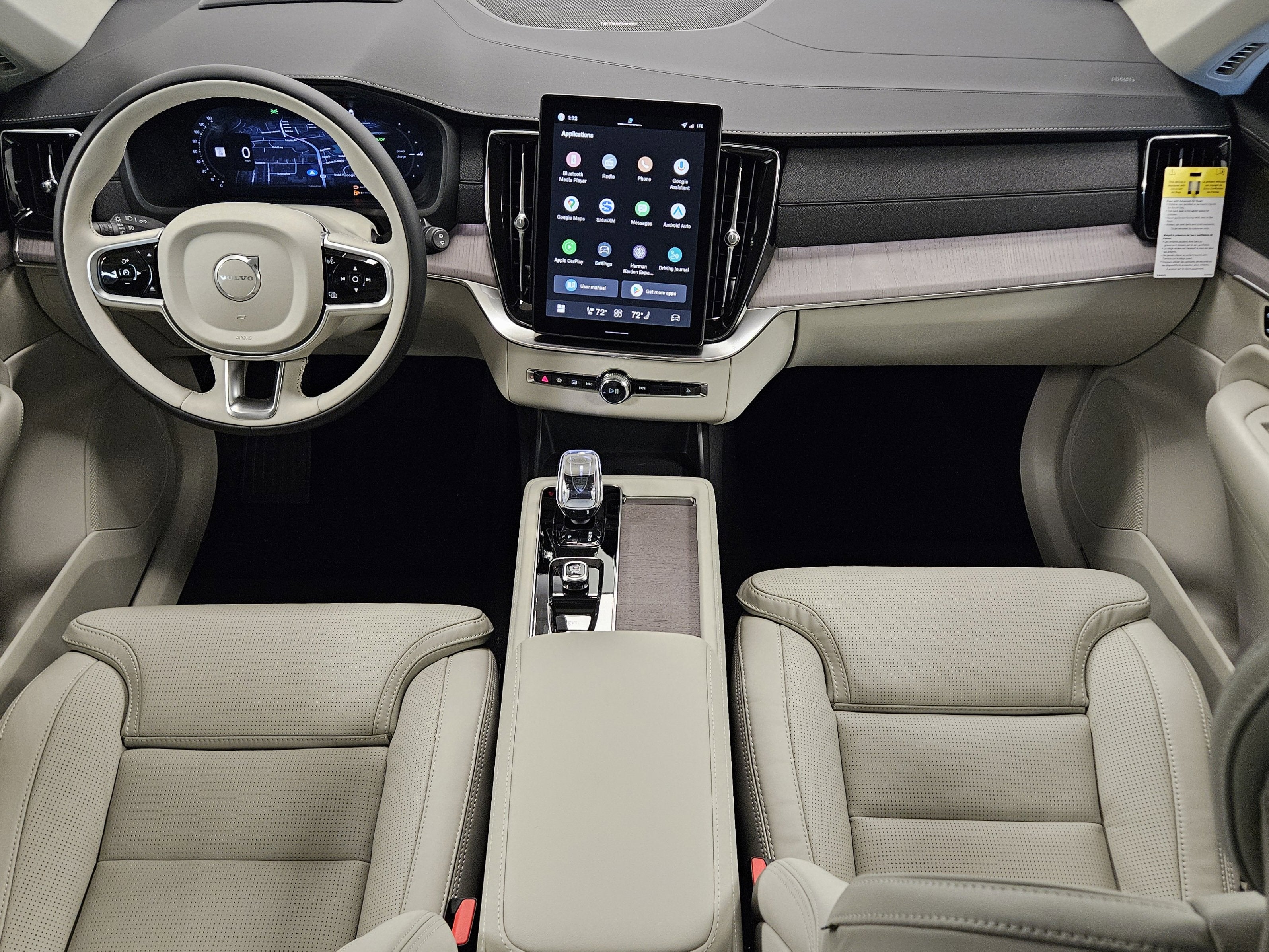 2026 Volvo XC90 Plug-In Hybrid Ultra