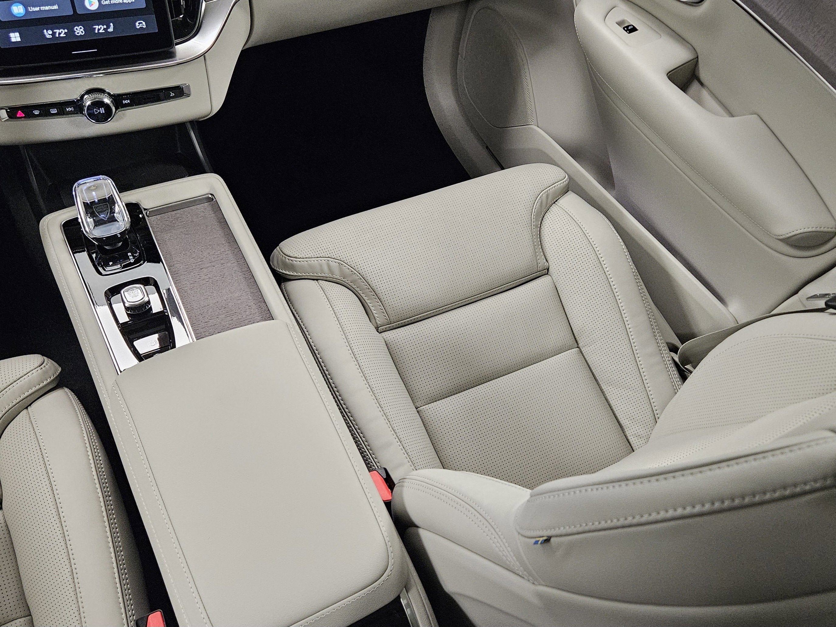 2026 Volvo XC90 Plug-In Hybrid Ultra