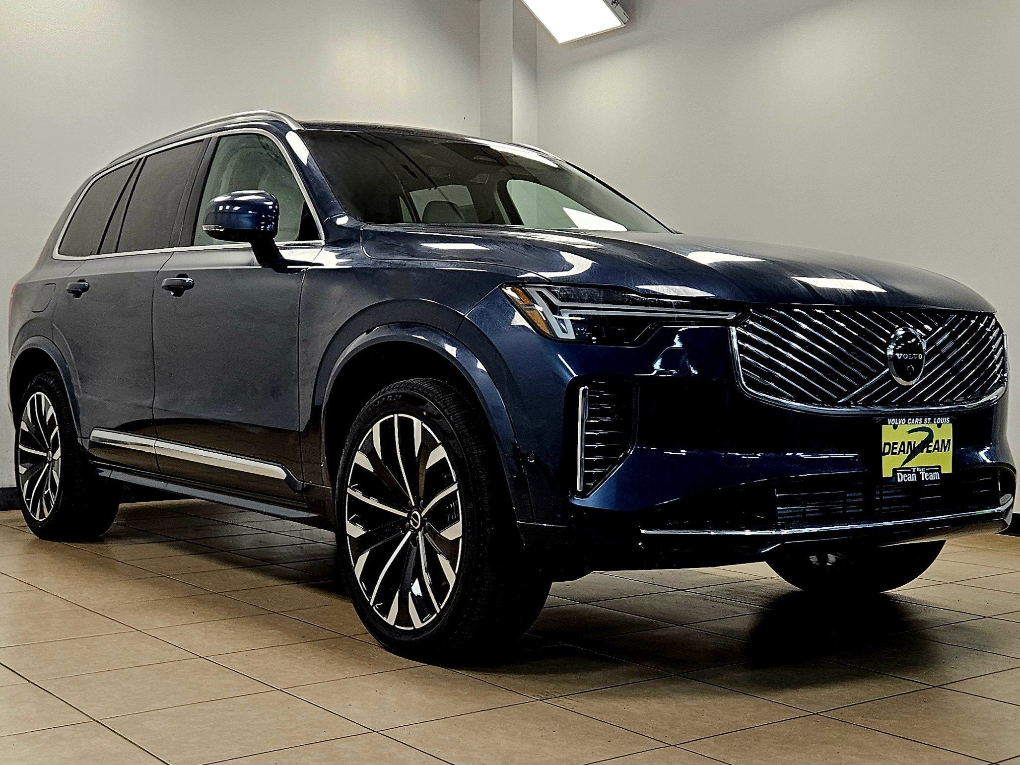 2026 Volvo XC90 Plug-In Hybrid Ultra