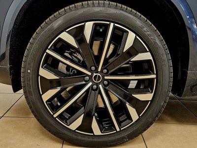 2026 Volvo XC90 Plug-In Hybrid Ultra