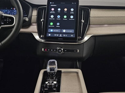 2026 Volvo XC90 Plug-In Hybrid Ultra