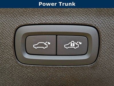 2026 Volvo XC90 Plug-In Hybrid Ultra