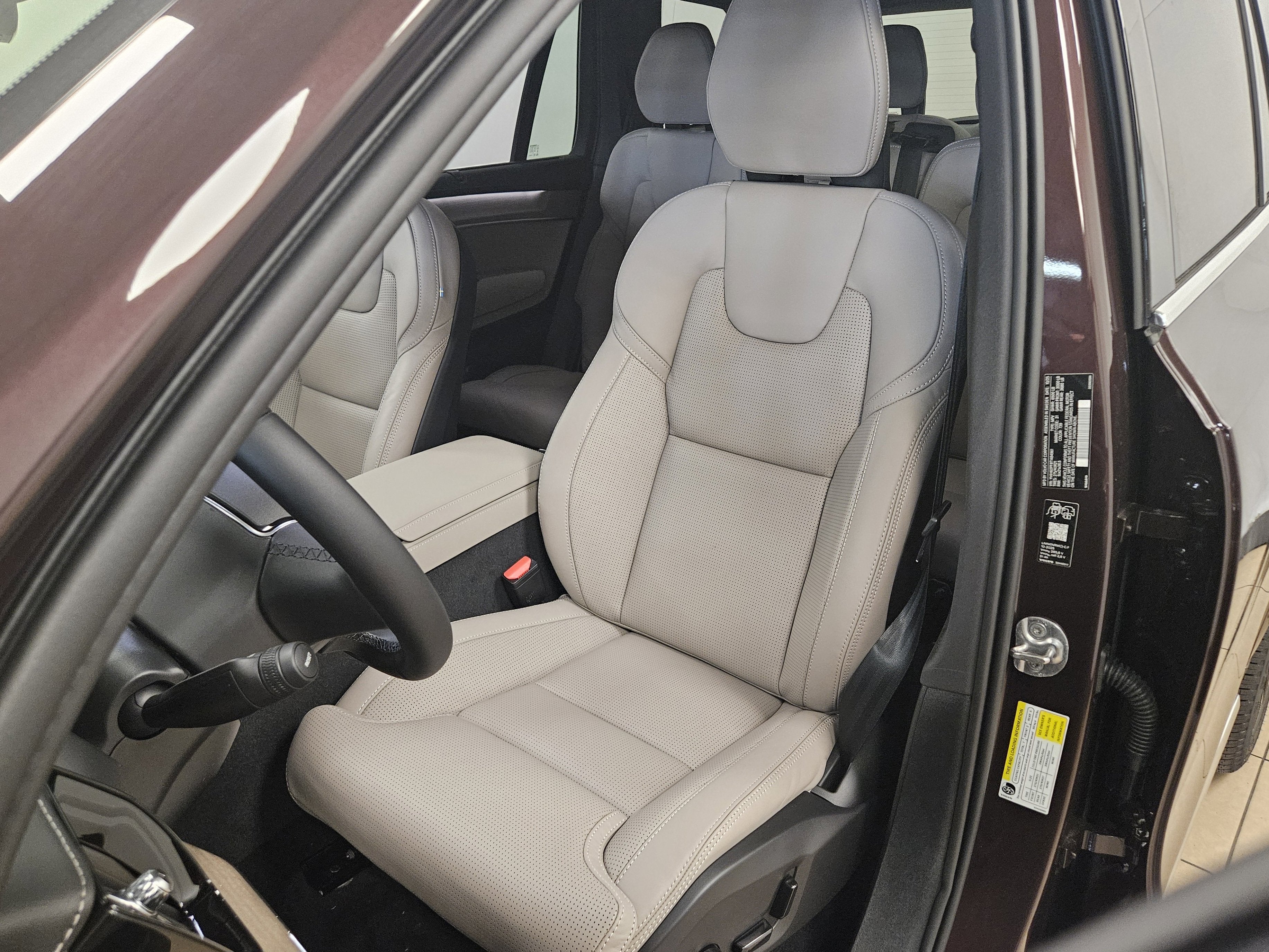 2026 Volvo XC90 Plug-In Hybrid Ultra