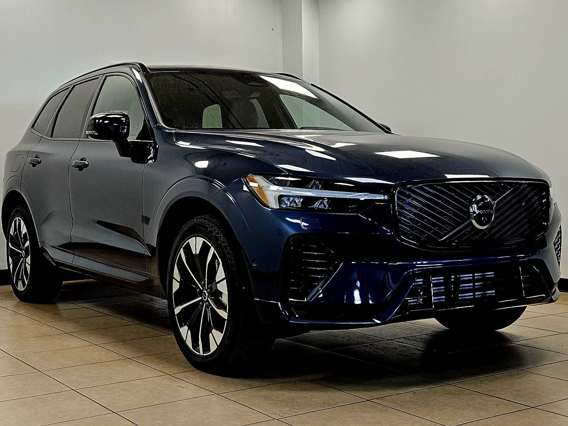 2026 Volvo XC60 Plug-In Hybrid Plus