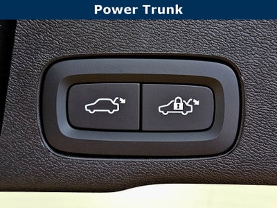 2026 Volvo XC60 Plug-In Hybrid Plus