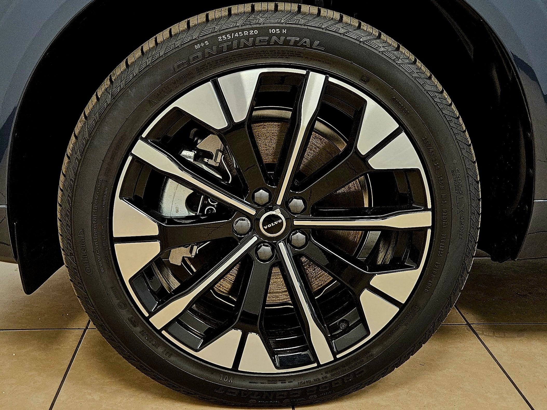 2026 Volvo XC60 Plug-In Hybrid Plus