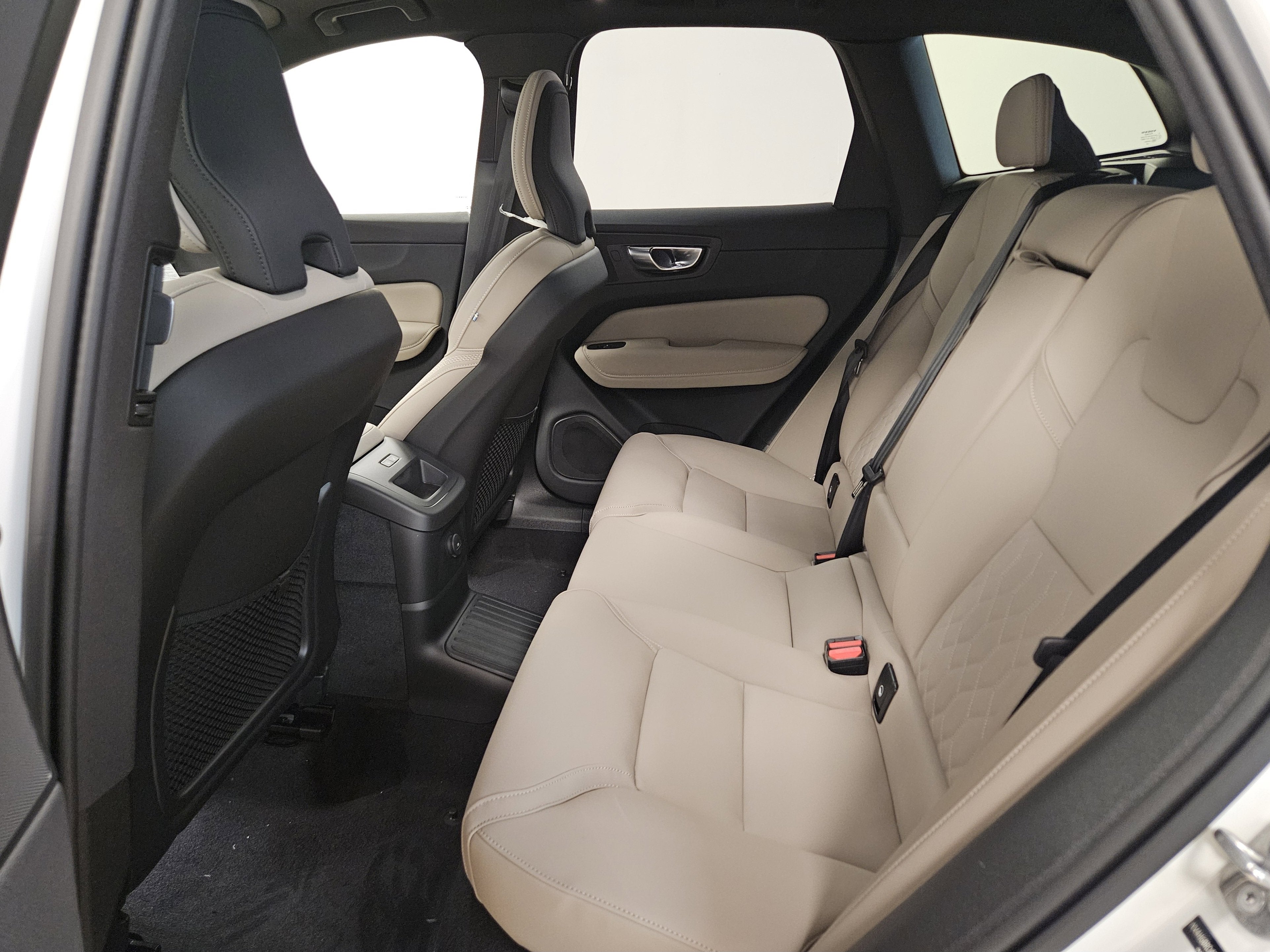 2026 Volvo XC60 Plug-In Hybrid Plus