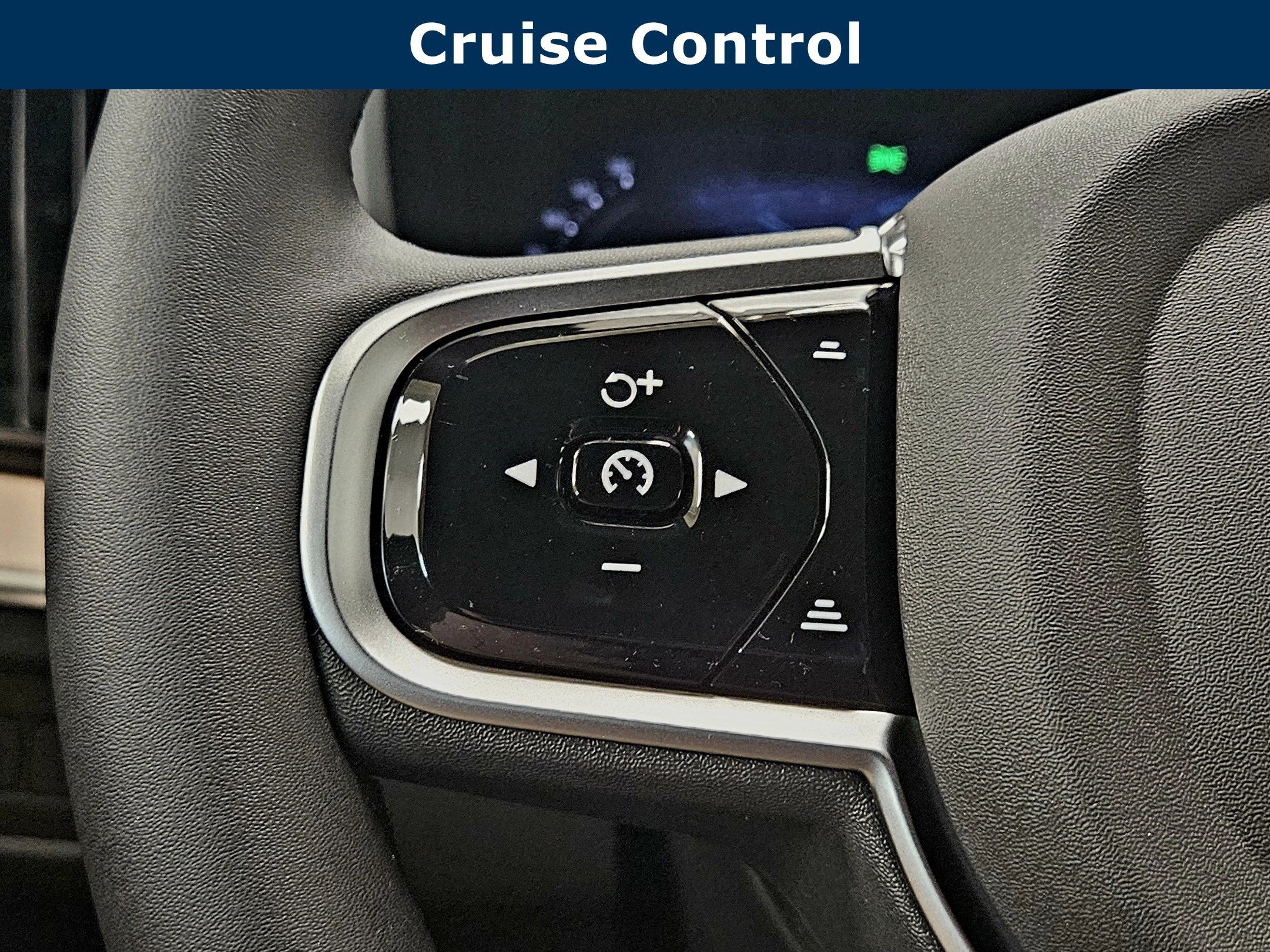 2026 Volvo XC60 Plug-In Hybrid Plus