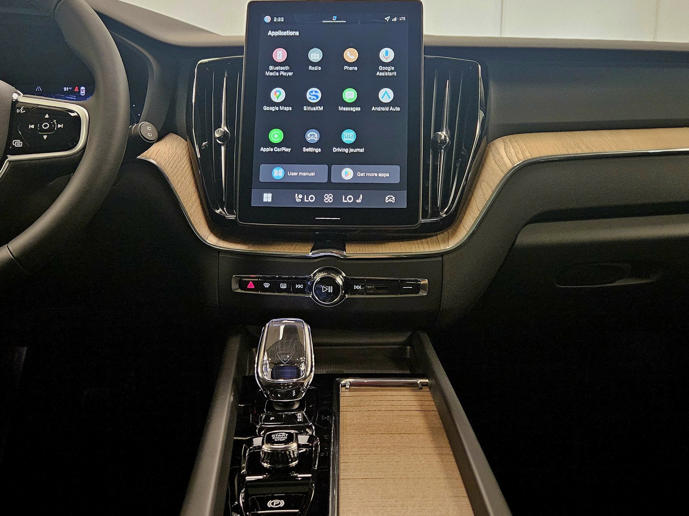 2026 Volvo XC60 Plug-In Hybrid Plus