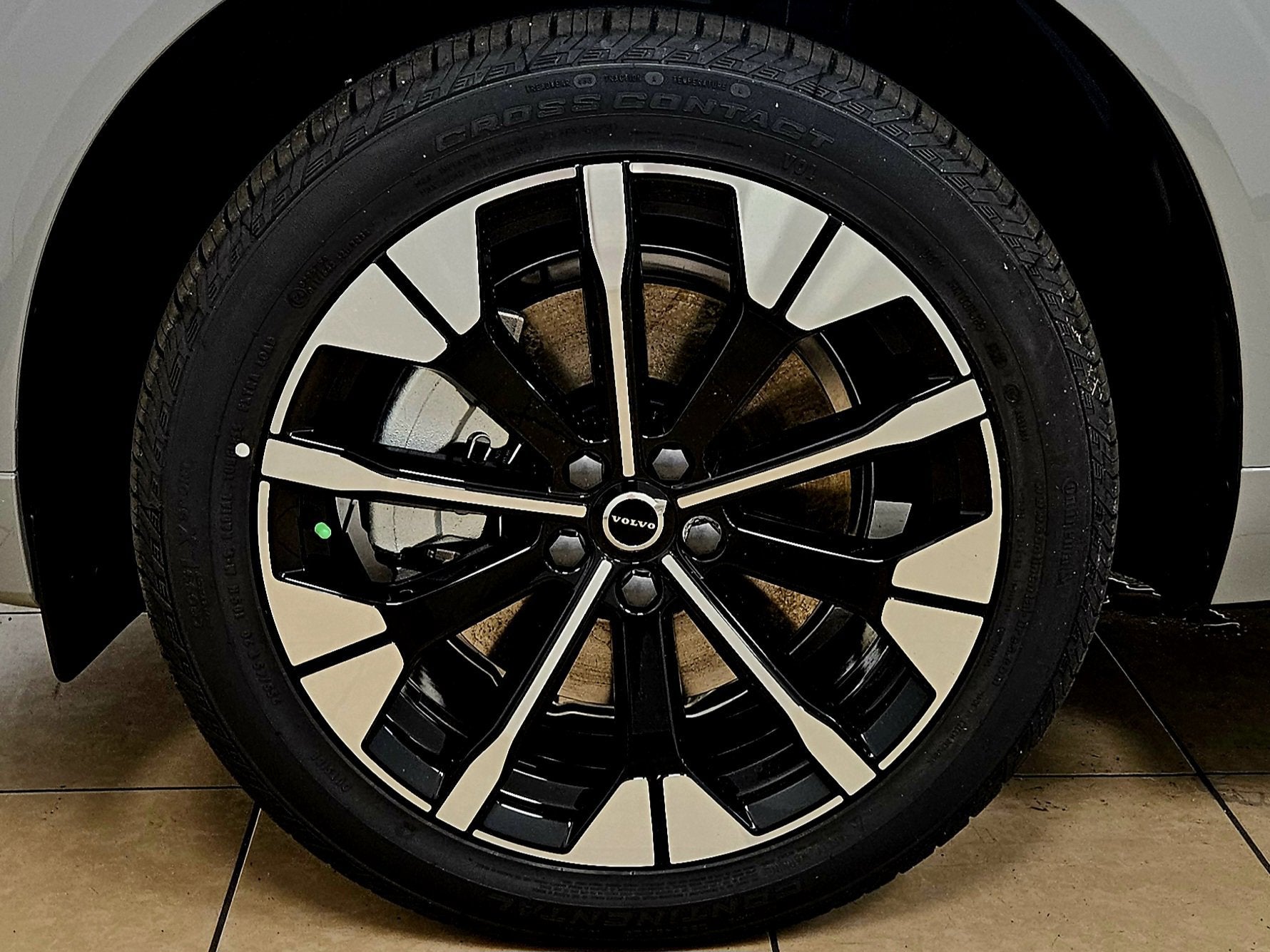 2026 Volvo XC60 Plug-In Hybrid Plus