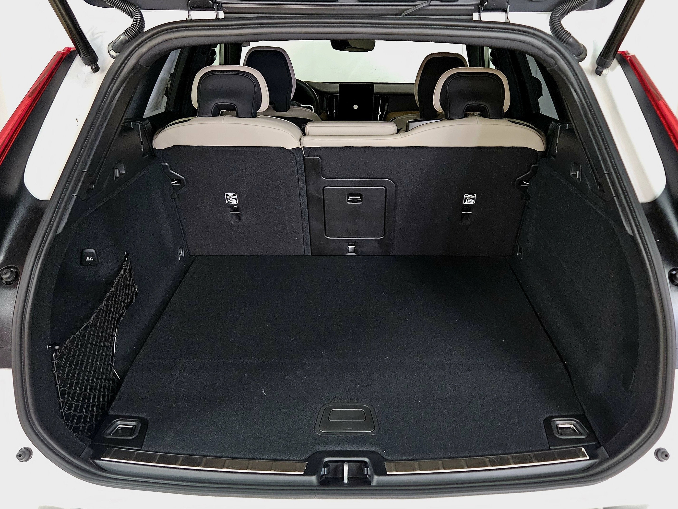 2026 Volvo XC60 Plug-In Hybrid Plus