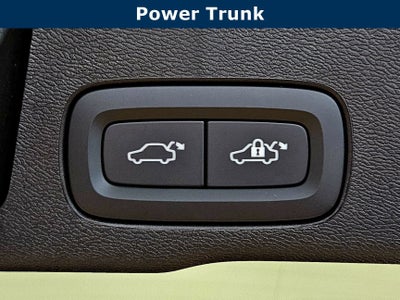 2026 Volvo XC60 Plug-In Hybrid Plus