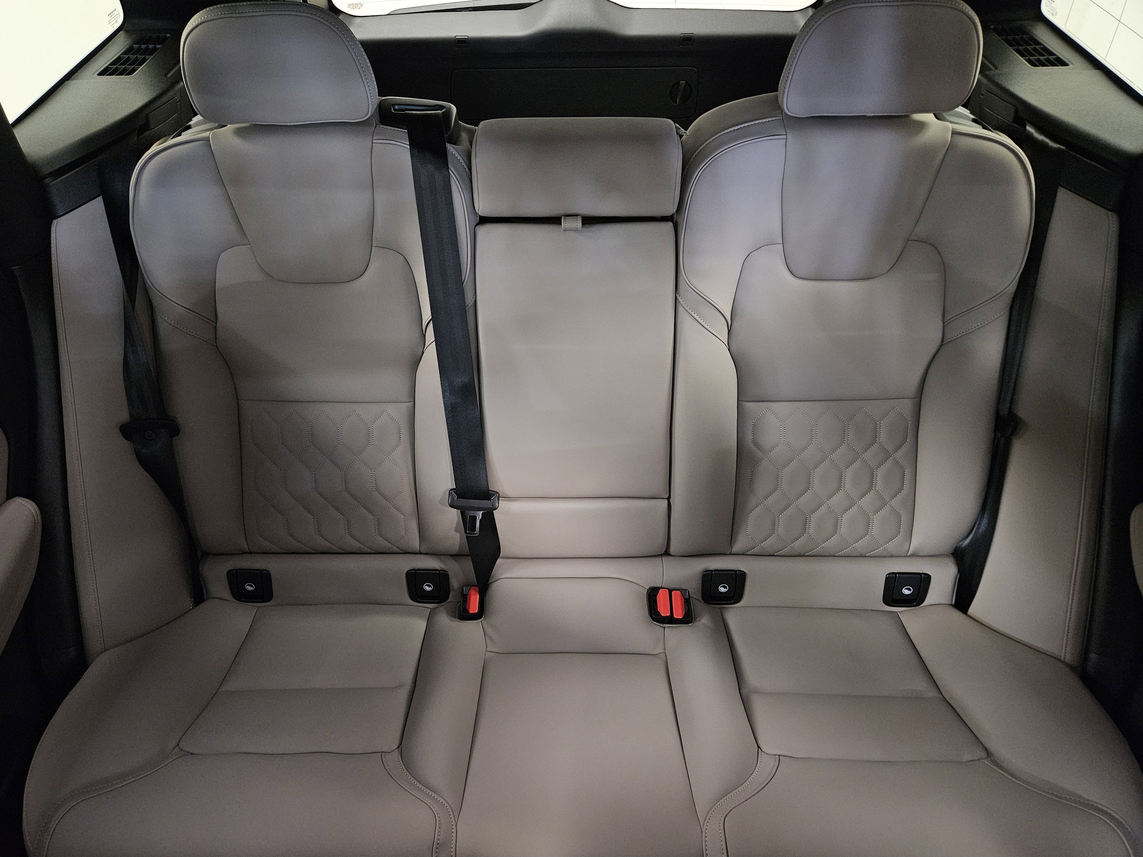 2026 Volvo XC60 Plug-In Hybrid Plus