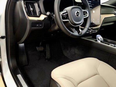 2026 Volvo XC60 Plug-In Hybrid Plus