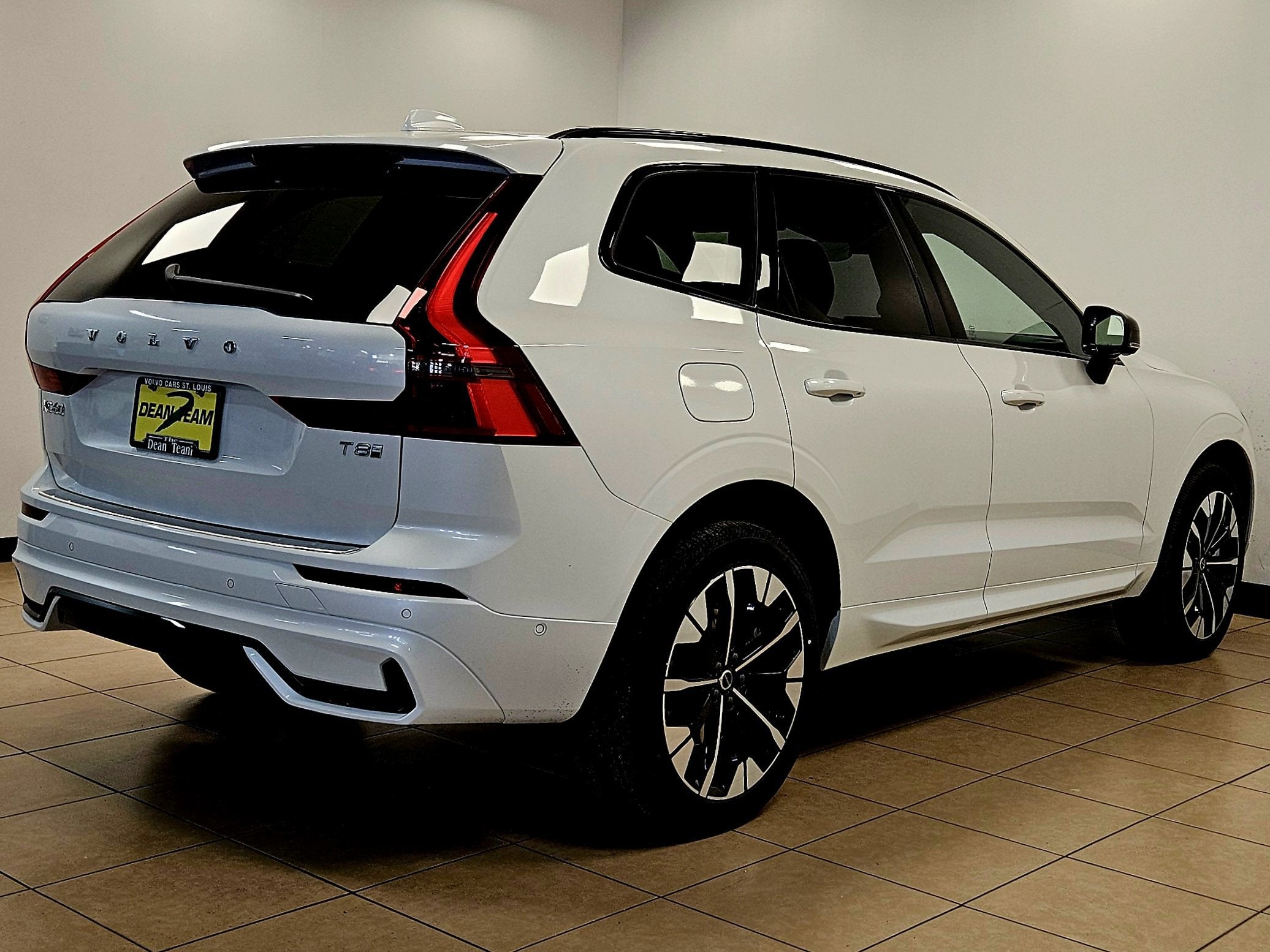 2026 Volvo XC60 Plug-In Hybrid Plus