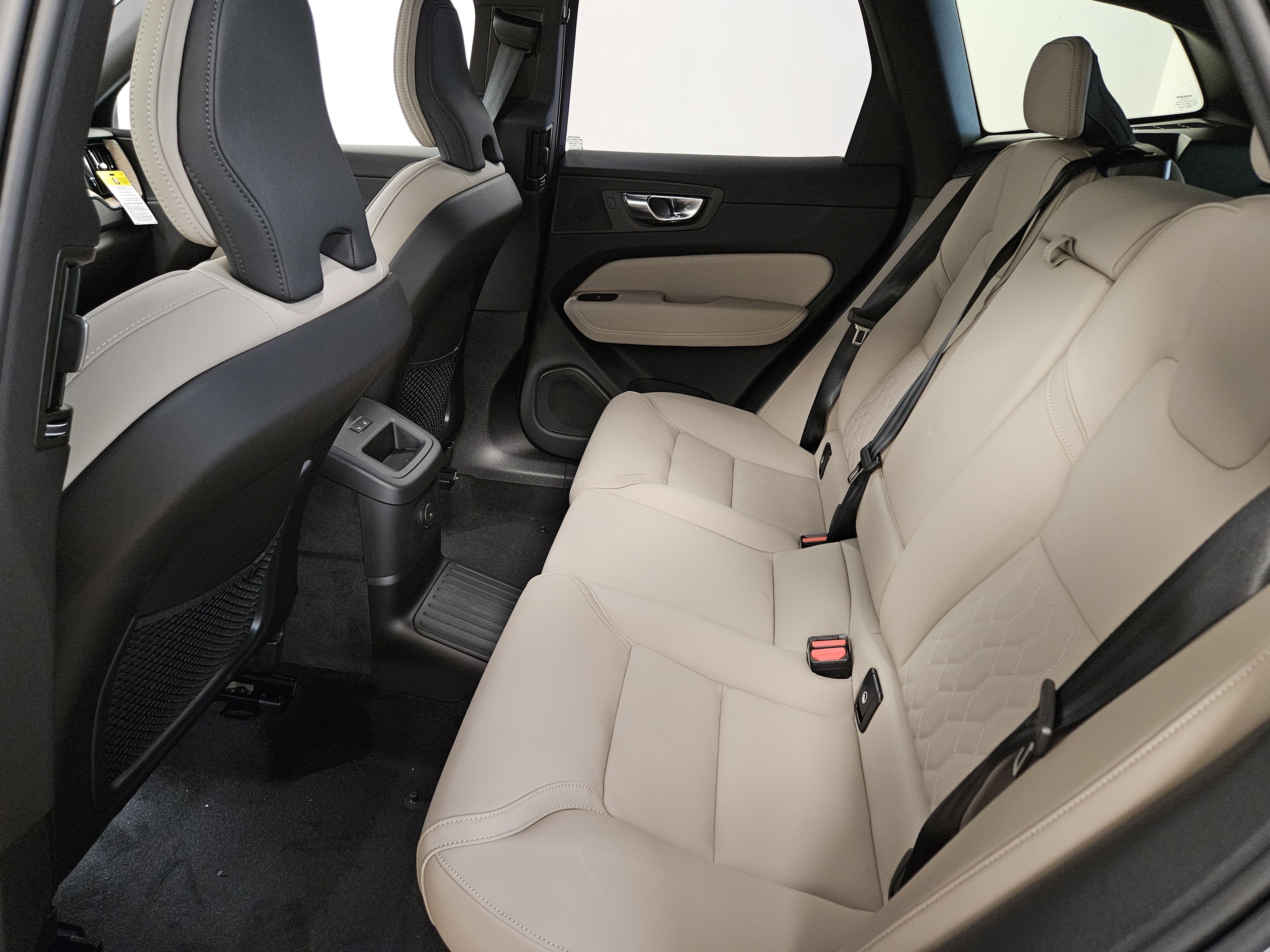 2026 Volvo XC60 Plug-In Hybrid Plus