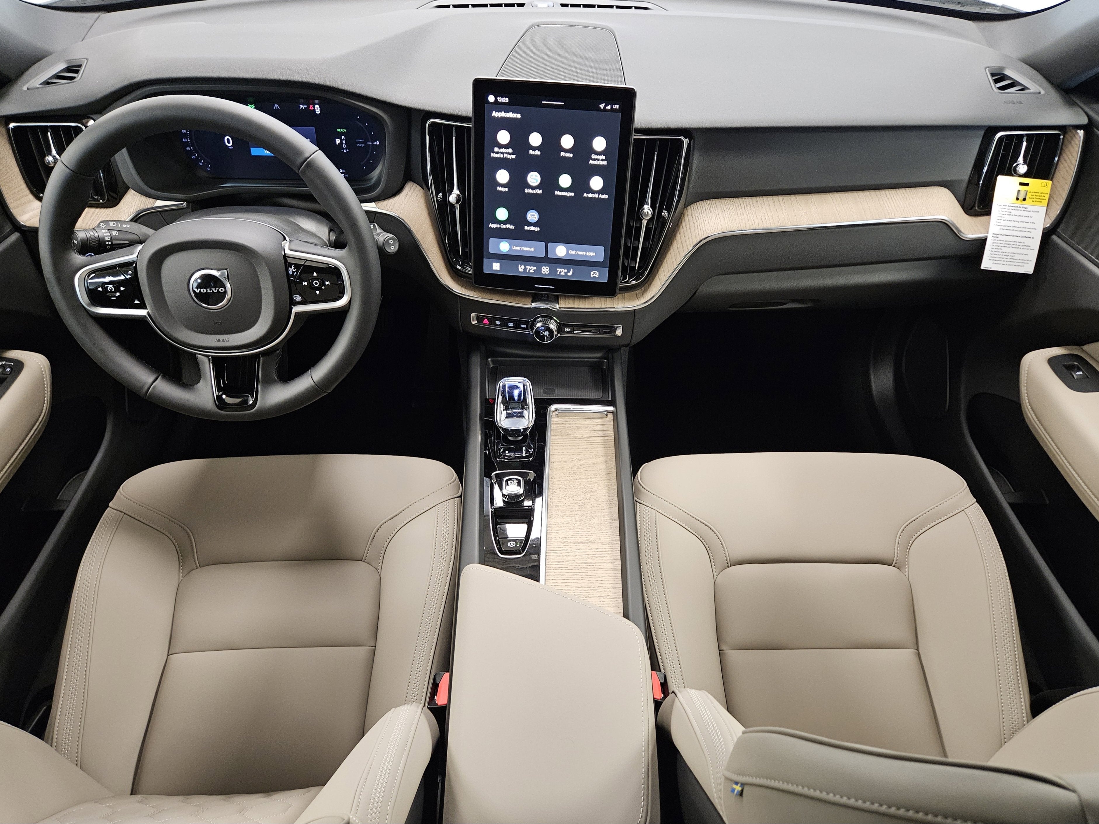 2026 Volvo XC60 Plug-In Hybrid Plus