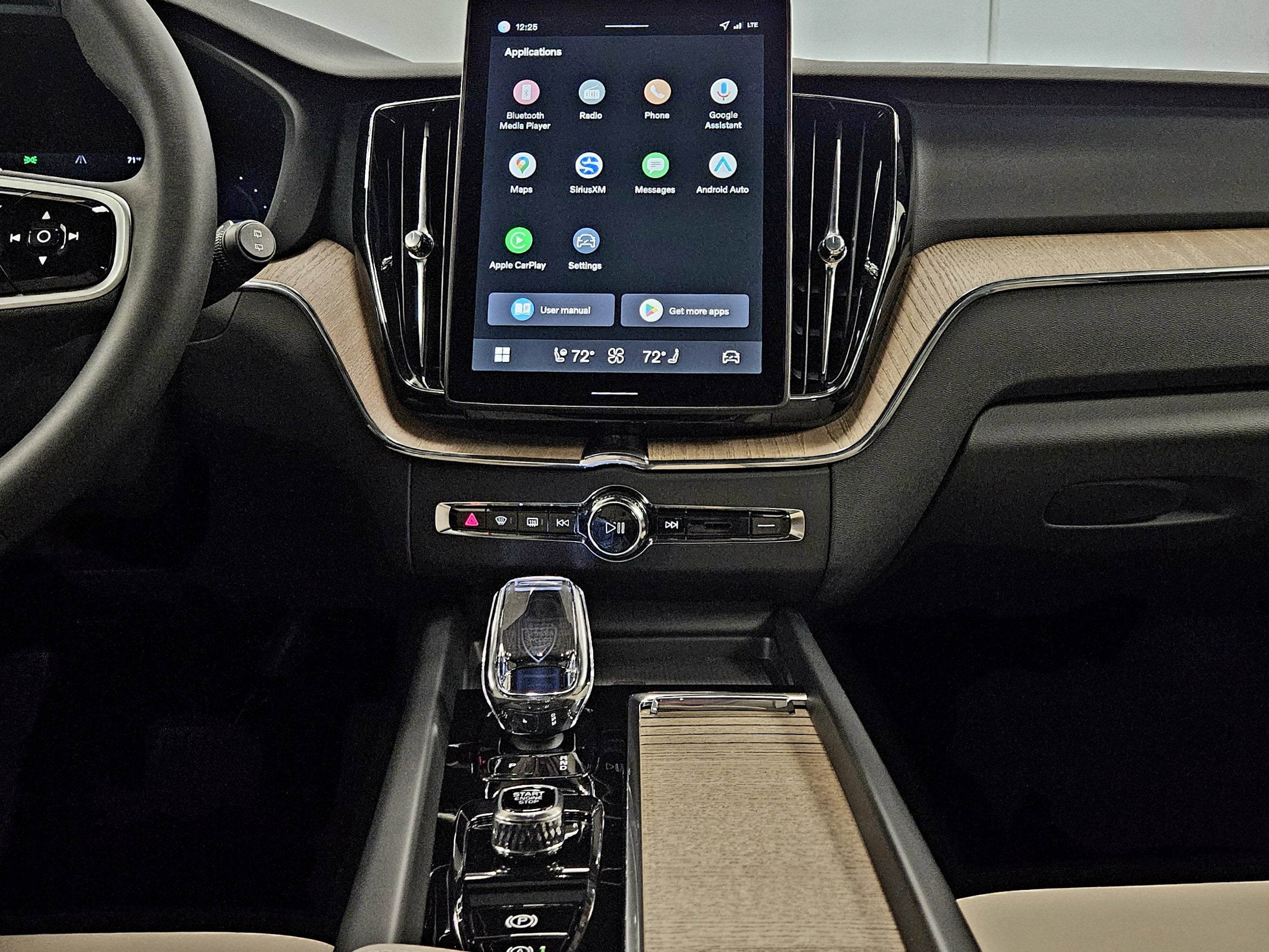 2026 Volvo XC60 Plug-In Hybrid Plus