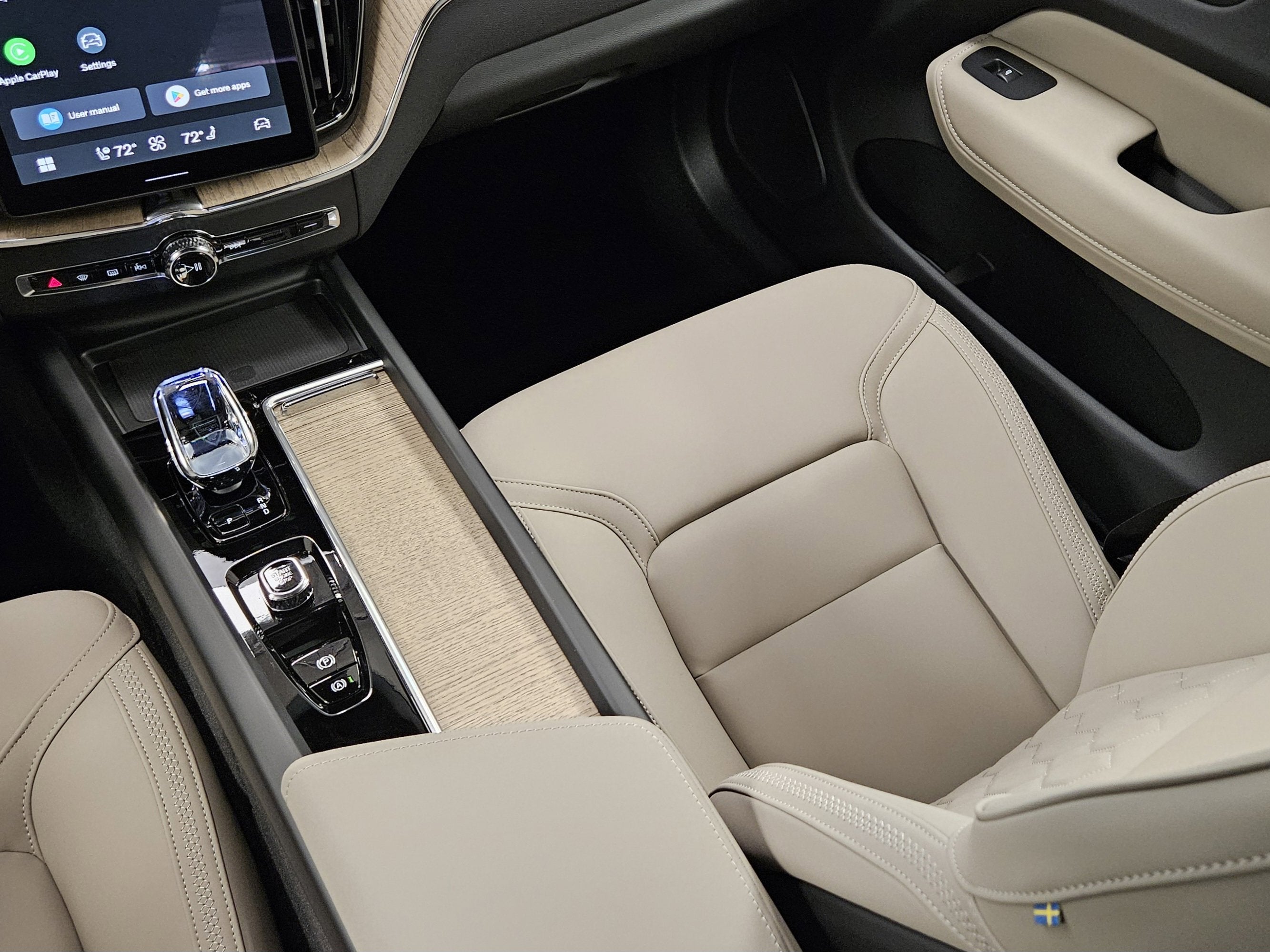 2026 Volvo XC60 Plug-In Hybrid Plus